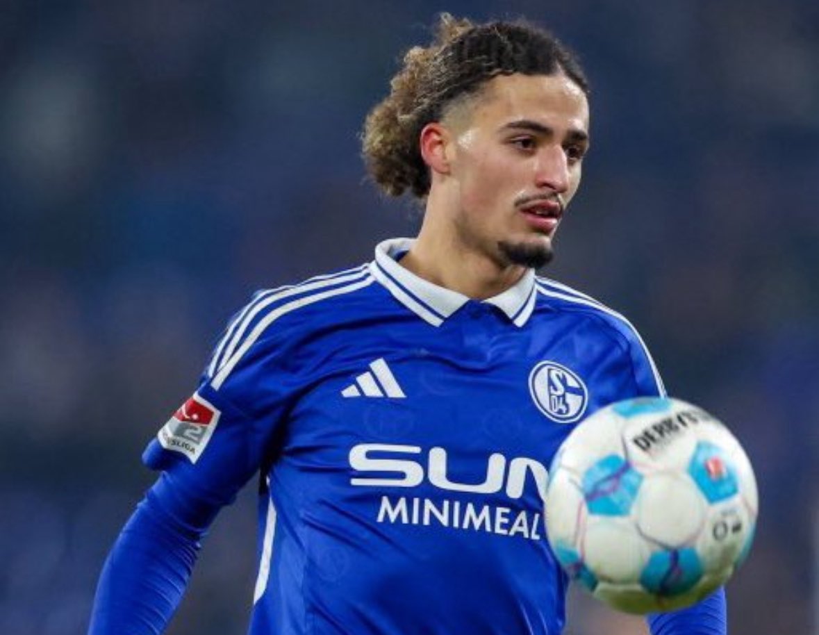 HWG!罗马诺:贝西克塔斯签下沙尔克04后卫布卢特